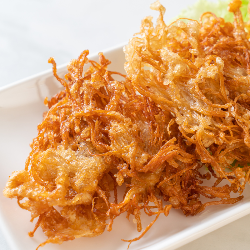 Vegan Fried "Chicken" mit Enoki Mushrooms