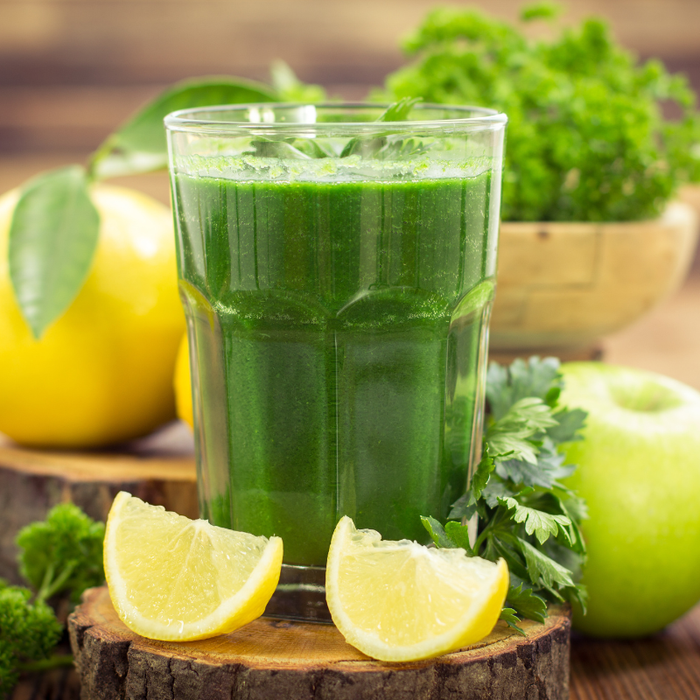 Green Smoothie mit Kokoswasser