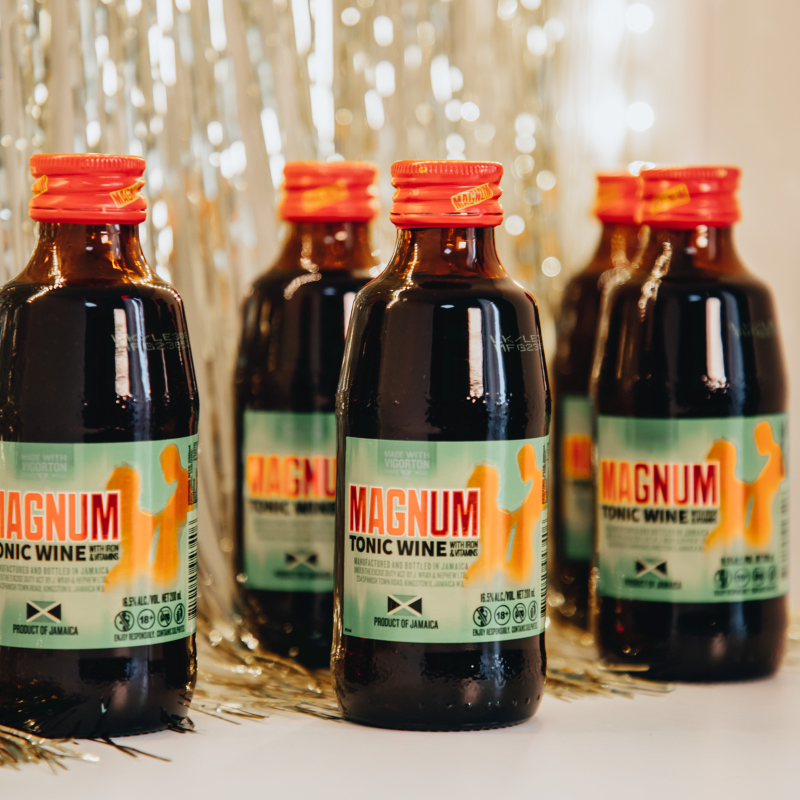 Magnum Tonic Wine - ein Stück Kultur, das Dancehall-Lifestyle, Musik und jamaikanische Identität feiert